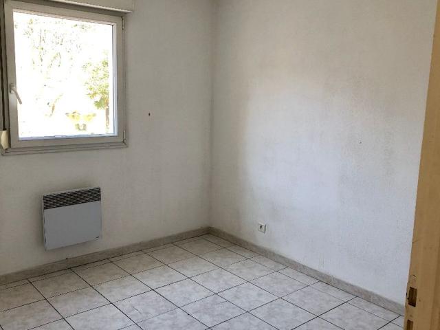 Location appartement, m² T 3 à Manosque, 830 €