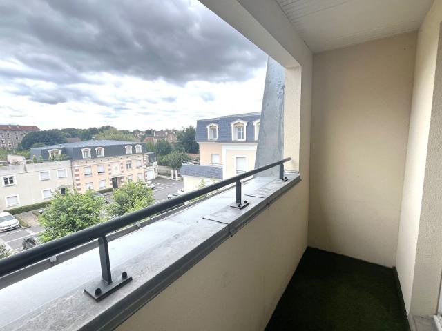 Location appartement, m² T 3 à Meaux, 1 055 €