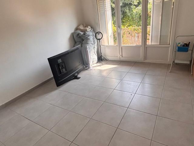Location appartement, m² T 3 à Montpellier, 874 €