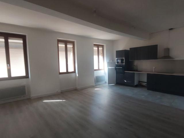 Location appartement, m² T 3 à Ondes, 770 €