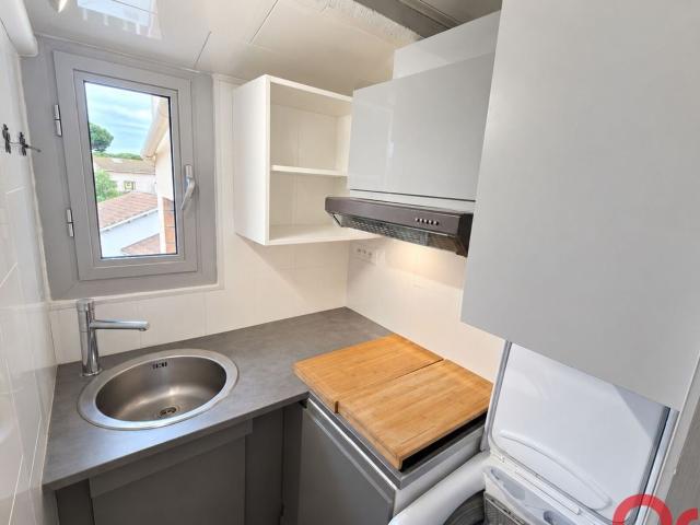 Location appartement, m² T 3 à Agde, 750 €