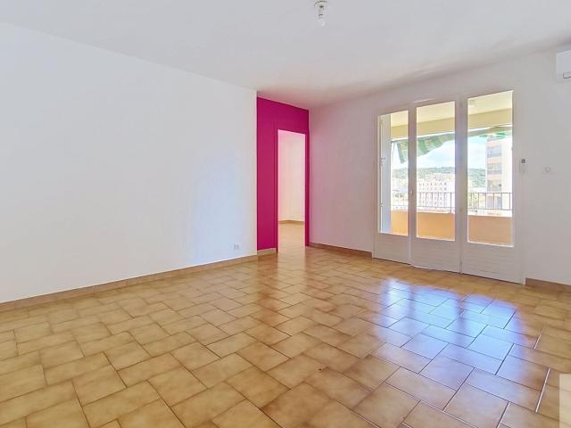 Location appartement, m² T 3 à Ajaccio, 1 200 €