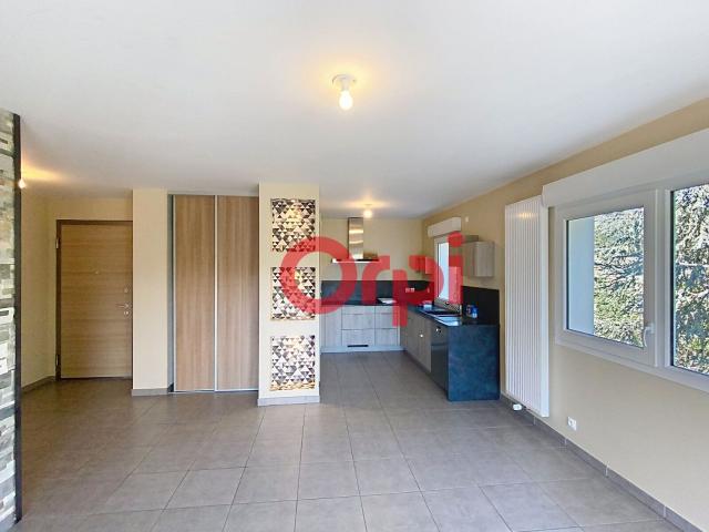 Location appartement, m² T 3 à Annemasse, 1 390 €