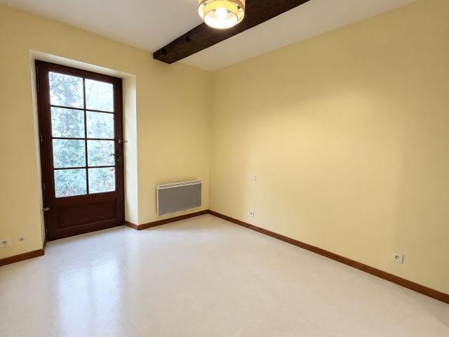 Location appartement, m² T 3 à Bardos, 580 €