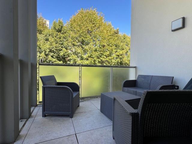 Location appartement, m² T 3 à Caluire et Cuire, 1 021 €