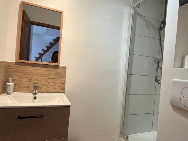 Location appartement, m² T 3 à Carqueiranne, 950 €