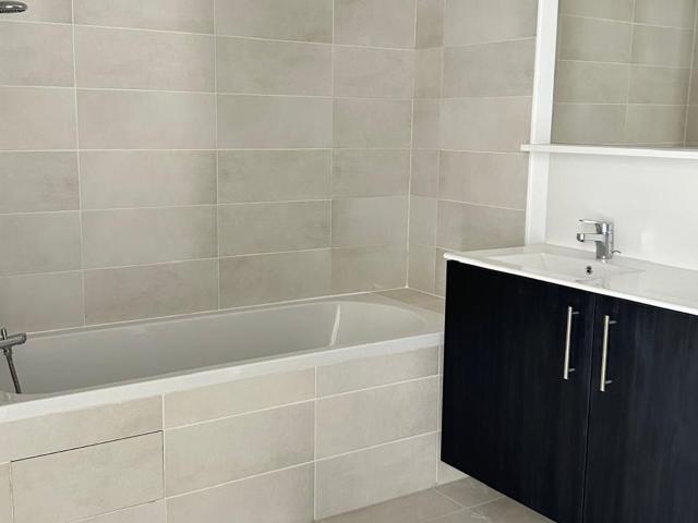 Location appartement, m² T 3 à Cenon, 920 €