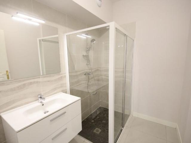 Location appartement, m² T 3 à Château Thierry, 783 €