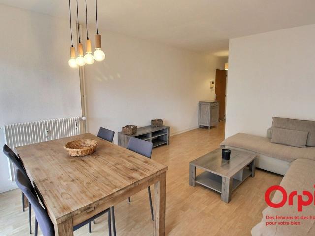 Location appartement, m² T 3 à Colmar, 721 €