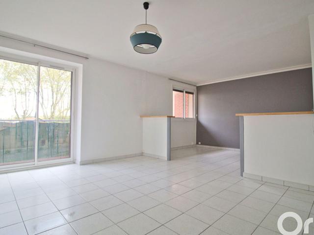 Location appartement, m² T 3 à Colomiers, 766 €