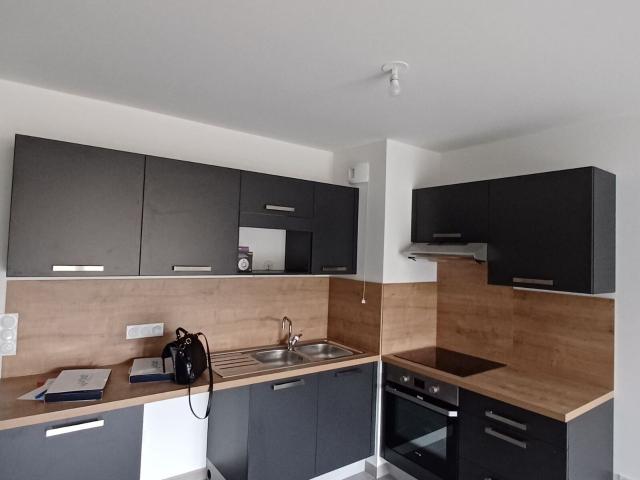 Location appartement, m² T 3 à Draguignan, 799 €