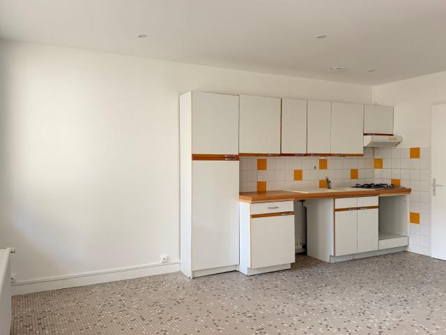 Location appartement, m² T 3 à Esbly, 1 050 €