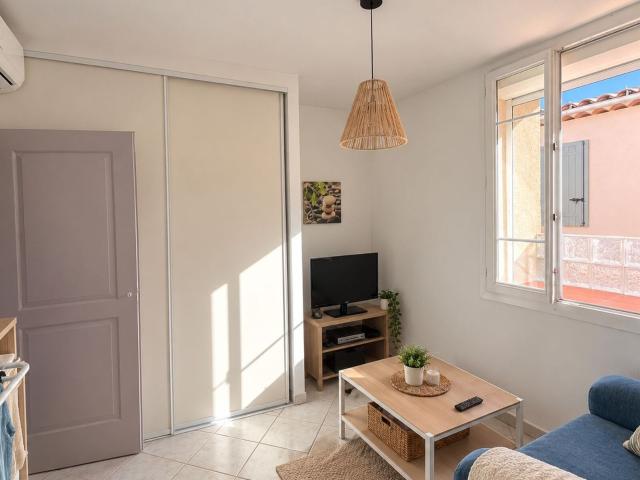 Location appartement, m² T 3 à Gréoux les Bains, 610 €