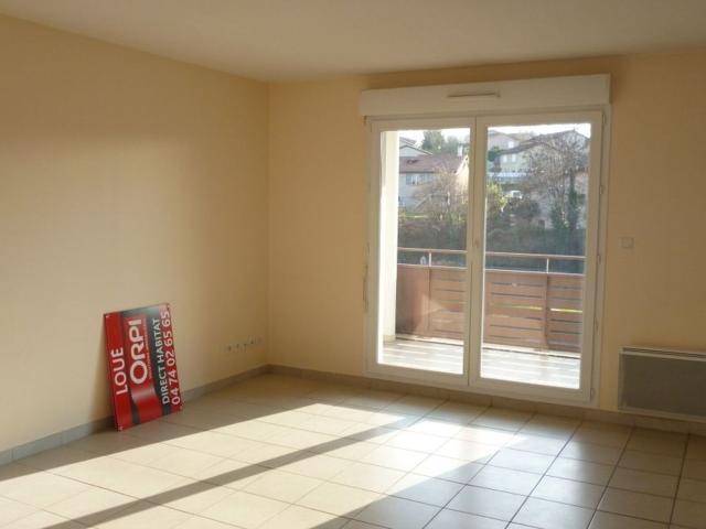 Location appartement, m² T 3 à Jassans Riottier, 820 €