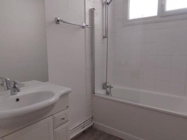 Location appartement, m² T 3 à Joué lès Tours, 749 €