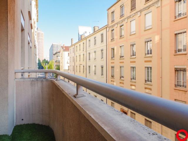 Location appartement, m² T 3 à Lyon 3, 905 €