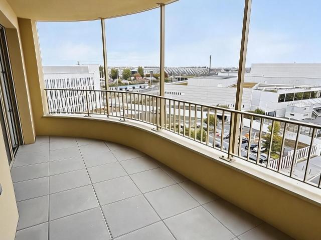 Location appartement, m² T 3 à La Courneuve, 1 250 €
