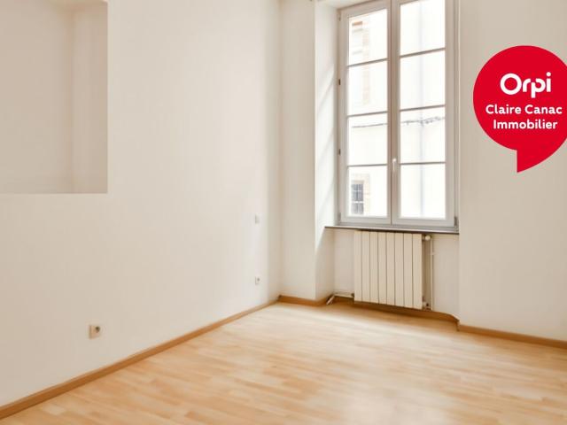 Location appartement, m² T 3 à Lavaur, 675 €