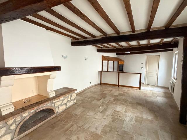 Location appartement, m² T 3 à Liesse Notre Dame, 570 €