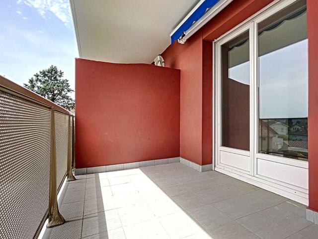 Location appartement, m² T 3 à Pau, 825 €