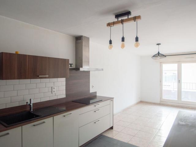 Location appartement, m² T 3 à Pau, 880 €