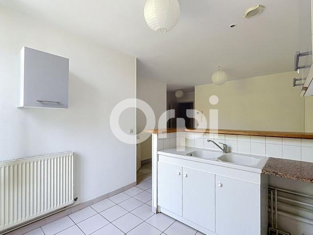 Location appartement, m² T 3 à Périgueux, 632 €