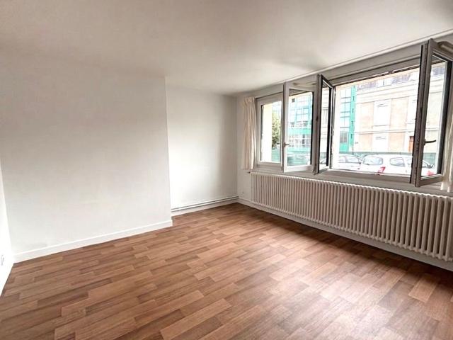 Location appartement, m² T 3 à Périgueux, 693 €