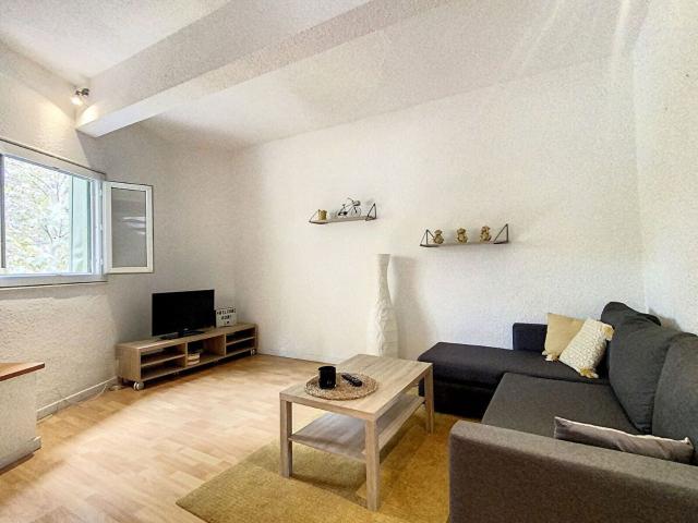 Location appartement, m² T 3 à Perpignan, 676 €