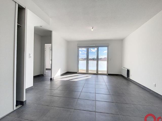 Location appartement, m² T 3 à Perpignan, 717 €