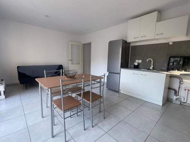 Location appartement, m² T 3 à Perpignan, 750 €