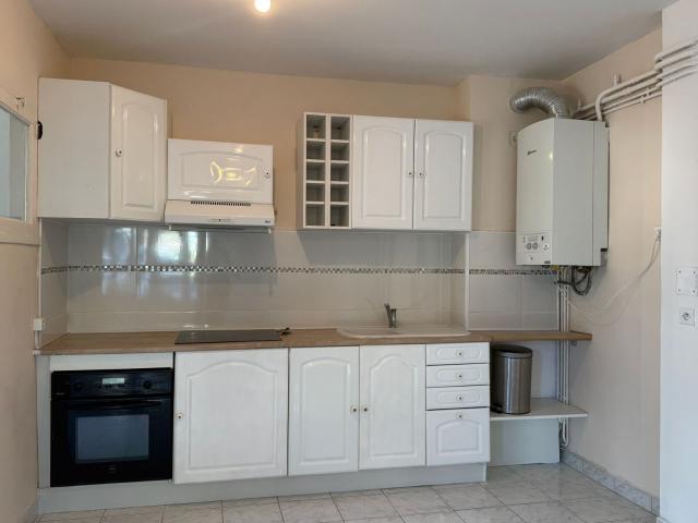 Location appartement, m² T 3 à Perpignan, 750 €