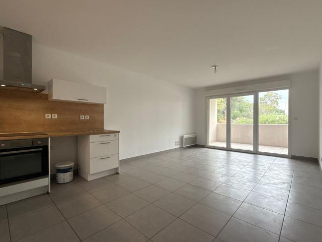 Location appartement, m² T 3 à Perpignan, 755 €