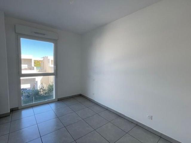 Location appartement, m² T 3 à Perpignan, 771 €