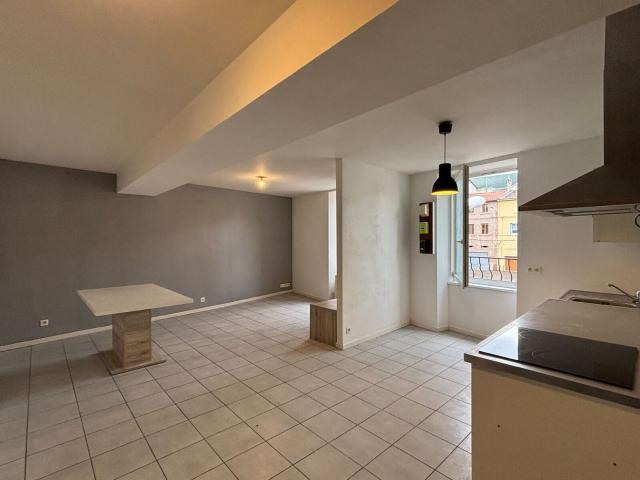 Location appartement, m² T 3 à Rive de Gier, 575 €