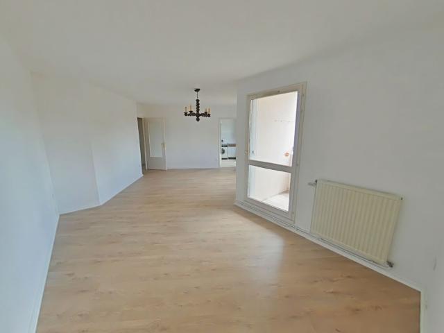 Location appartement, m² T 3 à Romans sur Isère, 630 €