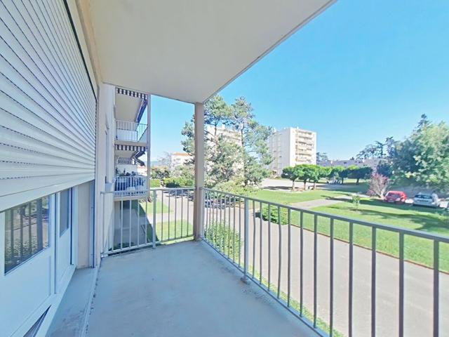 Location appartement, m² T 3 à Romans sur Isère, 650 €