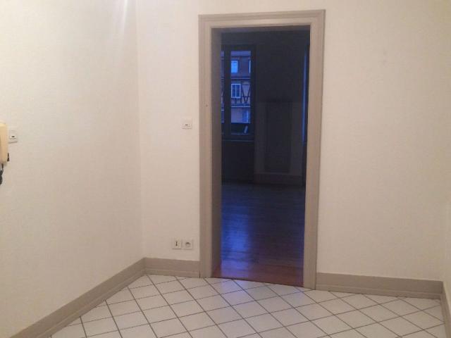 Location appartement, m² T 3 à Strasbourg, 933 €