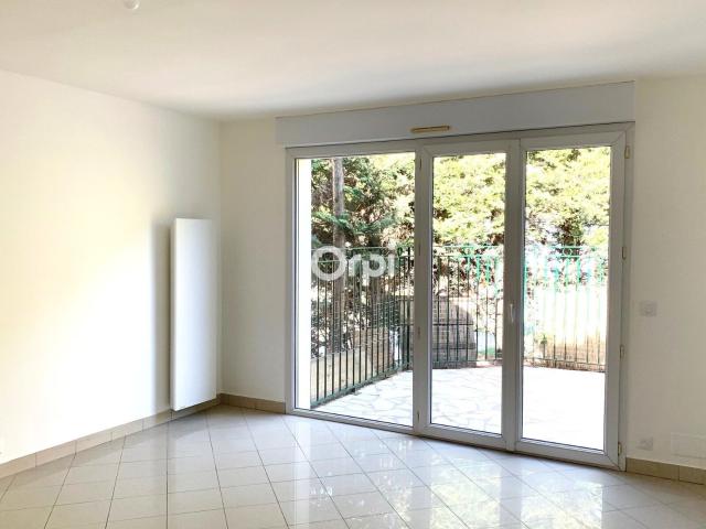 Location appartement, m² T 3 à Saint Maur des Fossés, 1 340 €