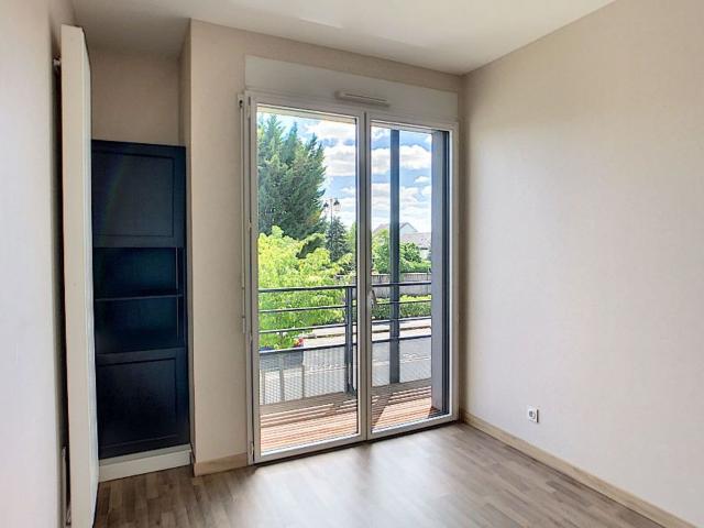 Location appartement, m² T 3 à Saint Cyr sur Loire, 795 €