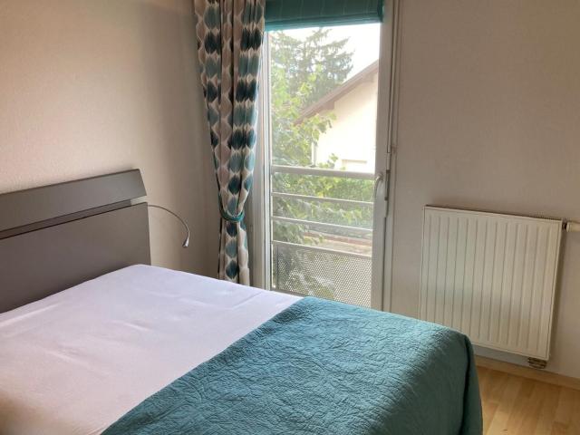 Location appartement, m² T 3 à Saint Cergues, 1 590 €