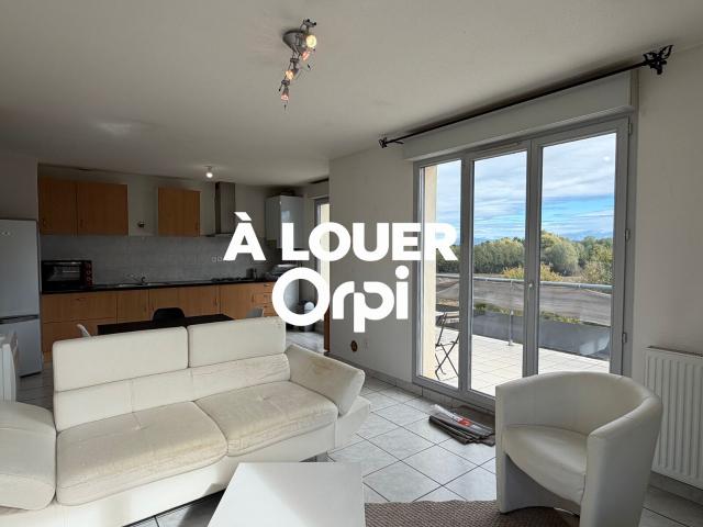 Location appartement, m² T 3 à Saint Étienne de Saint Geoirs, 746 €