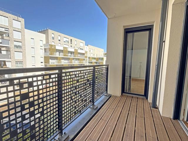 Location appartement, m² T 3 à Sceaux, 1 700 €