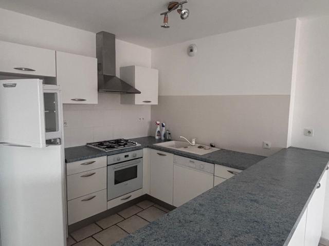 Location appartement, m² T 3 à Six Fours les Plages, 1 050 €
