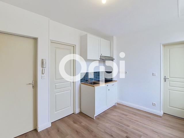 Location appartement, m² T 3 à Soissons, 600 €