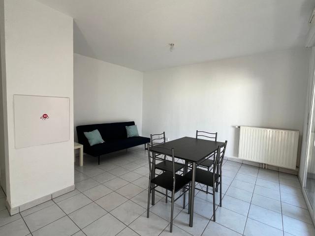 Location appartement, m² T 3 à Toulouse, 750 €