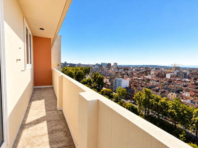 Location appartement, m² T 3 à Toulouse, 900 €
