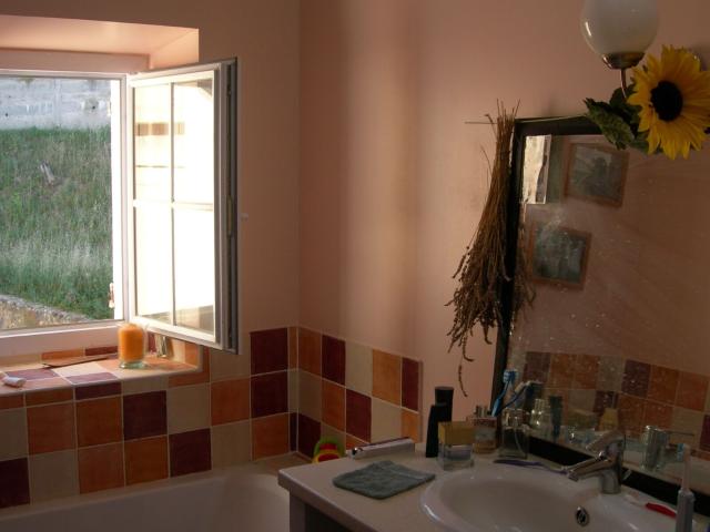 Location appartement, m² T 3 à Valensole, 820 €