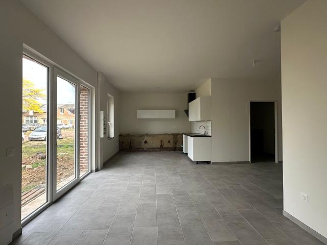 Location appartement, m² T 3 à Villers lès Roye, 685 €