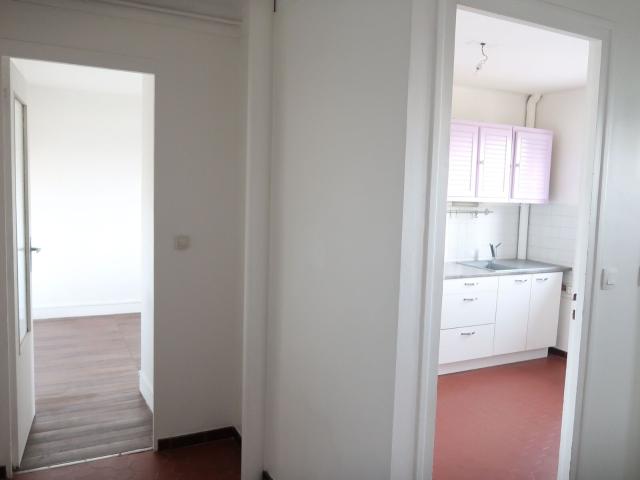Location appartement, m² T 0 à Mitry Mory, 565 €