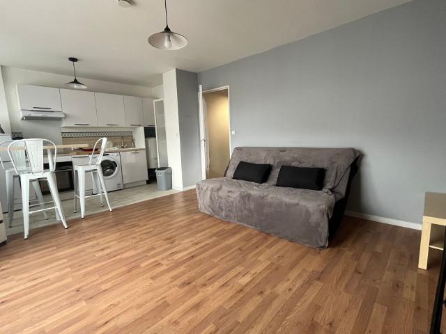 Location appartement, m² T 1 à Meaux, 691 €